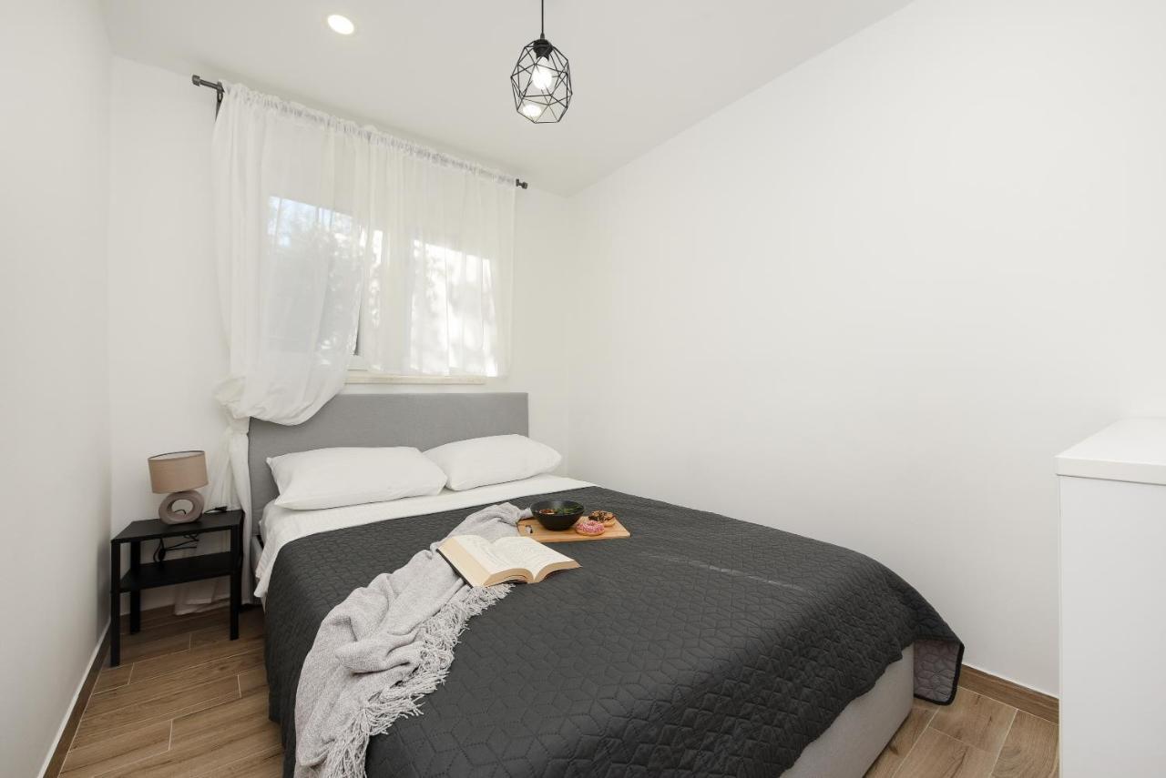 L&R Luxury Apartment- Free Parking Zadar Exterior foto